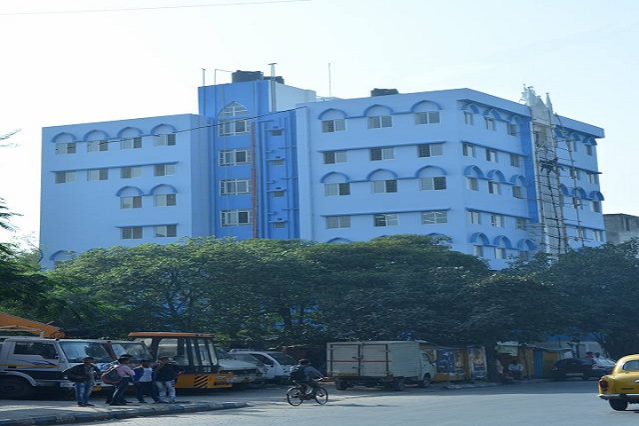 https://cache.careers360.mobi/media/colleges/social-media/media-gallery/9879/2019/5/22/College Building View of South Calcutta Law College Kolkata_Campus-View.jpg
